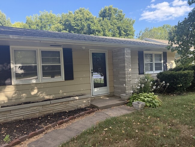 Building Photo - 2356 S Wallis Smith Ave Rental