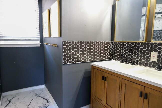 Photo - Charming 3/1.5 ranch style house!