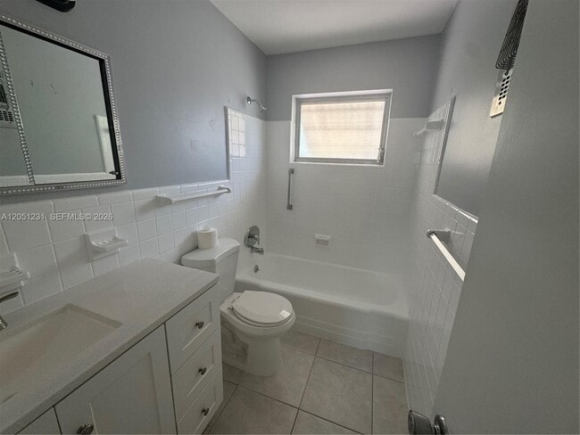Photo - 2241 Monroe St Unit 1