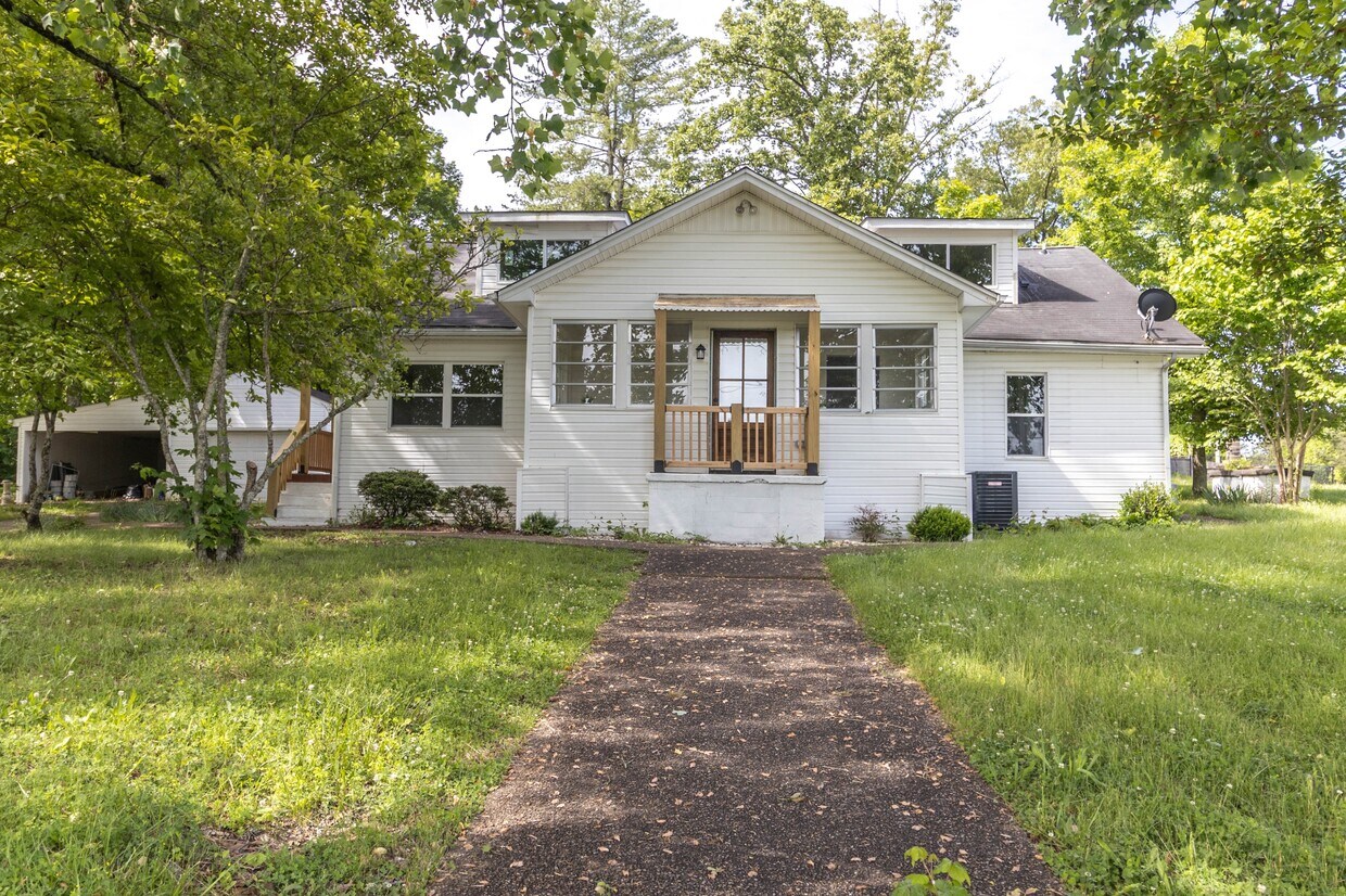 Photo - 9448 Lusk Rd (Strawberry Plains, TN)