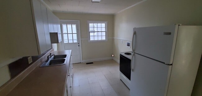 Photo - 2034 Walker Ave Unit A