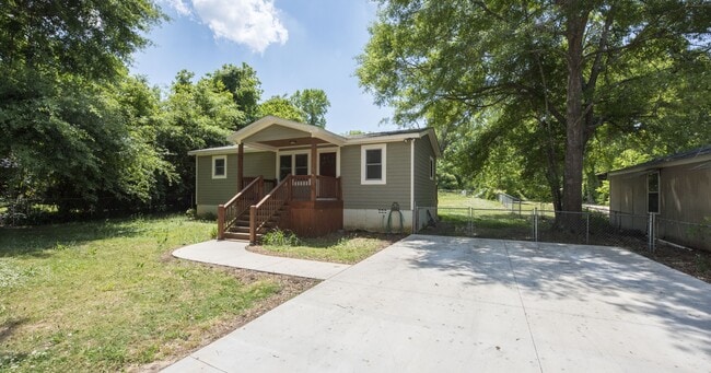 Photo - 108 Mimosa Ave