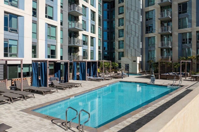 Photo - 240 S Taaffe St Unidad SI ID1508138P