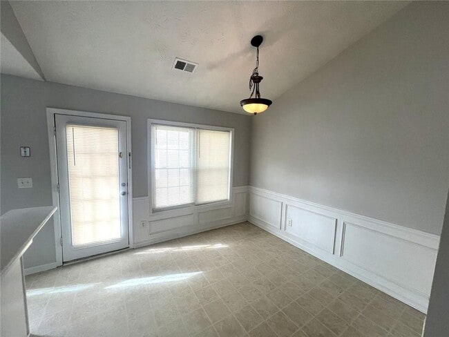 Photo - 991 Wicker Pine Dr NE