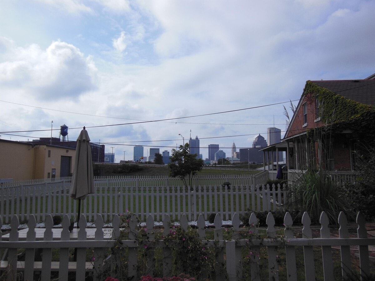 Photo - 680 Hamlet St Townhome