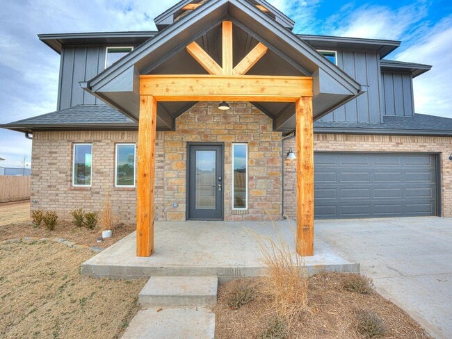 Photo - 109 Carlow Wy