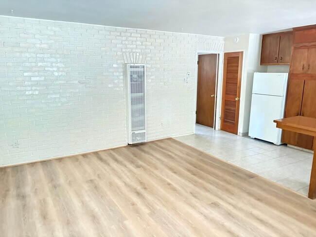 769 Modesto Ave Unit 3