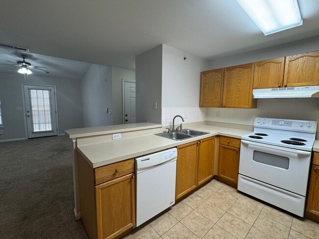 Photo - Gated Community - 1 Bedroom minutes to Amelia Island