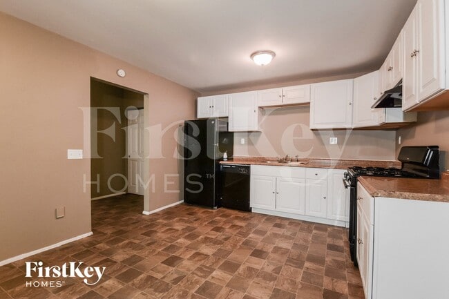 Photo - 844 Townhouse Ln