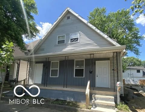 Photo - 655 Birch Ave