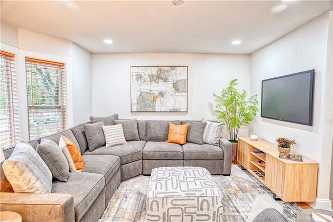 Photo - 2250 Dodson Dr