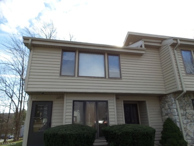 Building Photo - 405 Mohegan Cir Rental