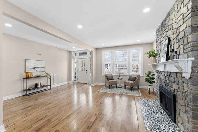 Photo - 94-96-96 Montrose St