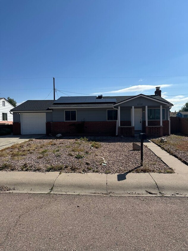Beautiful 3 Bedroom Home for Rent on Chimayo - Beautiful 3 Bedroom Home for Rent on Chimayo