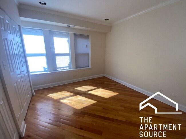 Photo - 6947 N Oakley Ave Unit 1