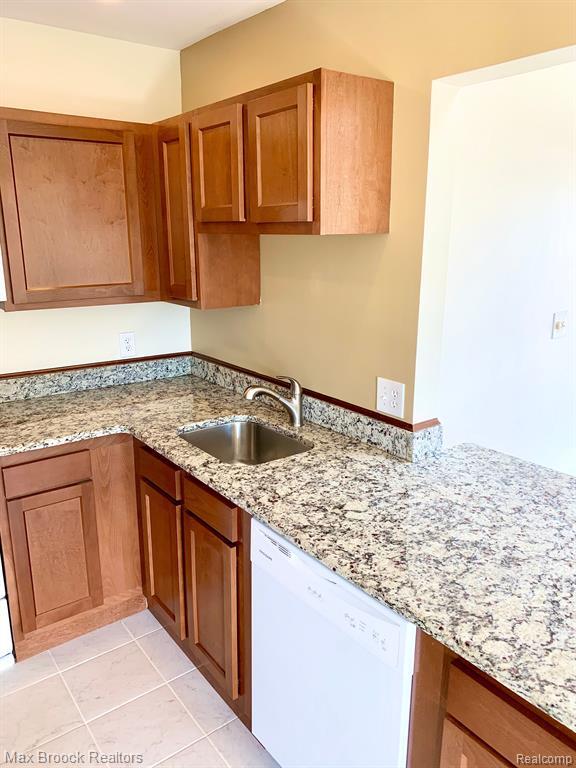 Photo - 156 N Worth St Unit 2S