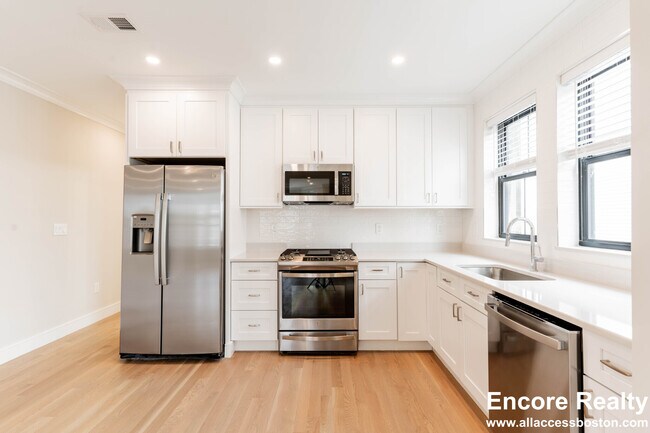 Photo - 285 Lamartine St Unit 8