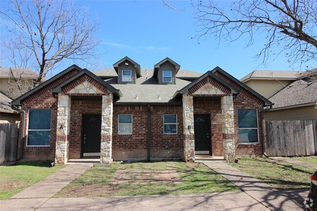 Building Photo - 1912 S 15th St Rental