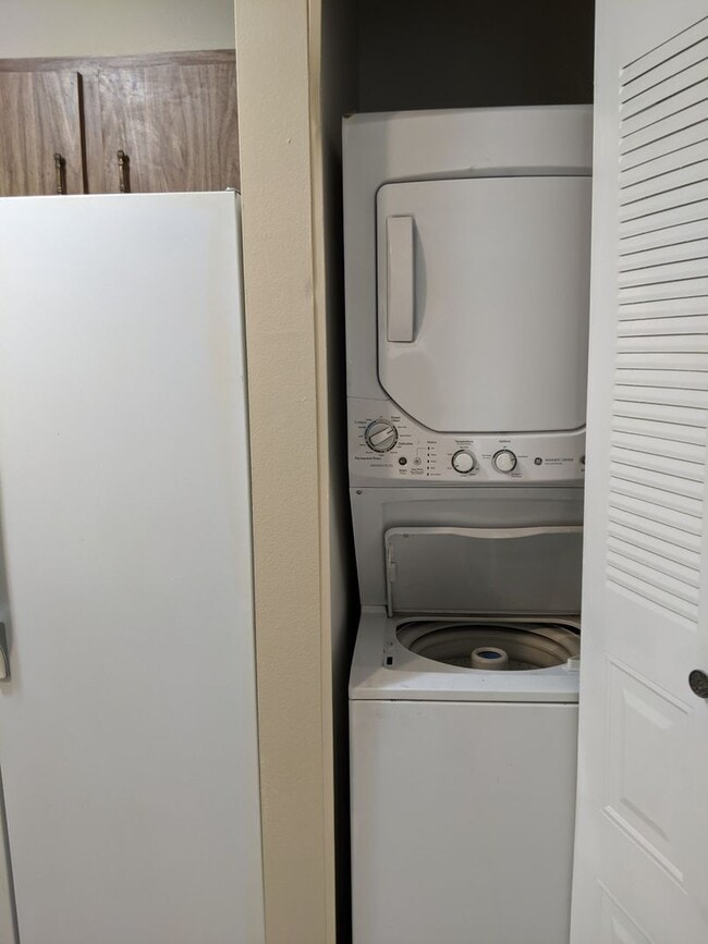 Photo - Oakwood Villas - Two Bedroom Two Bath Townhouse