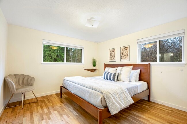 Photo - 11641 204th Ave NE