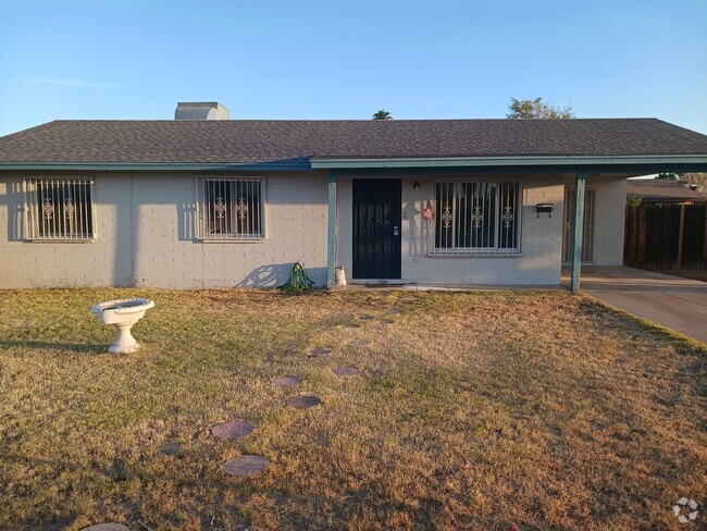 Building Photo - Amazing 3 Bedroom 2 Bath home in Tempe