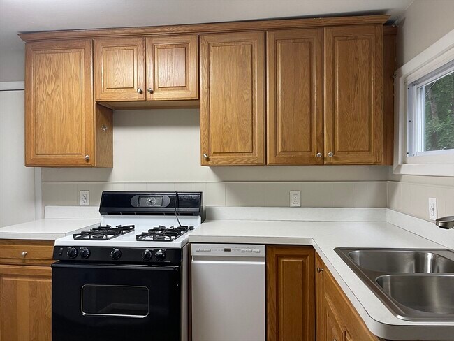 Photo - 22 Oakland Rd Unit 22