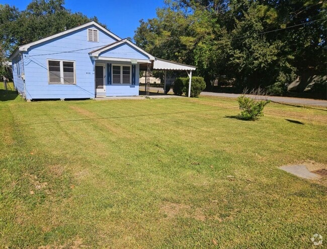 Building Photo - 215 N Landry Dr Rental