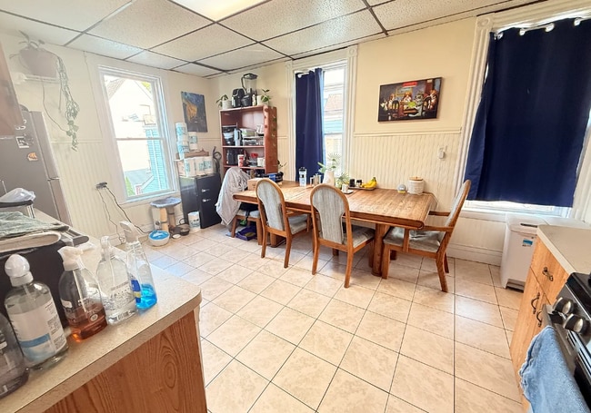 Photo - 202 Market St Unit #3