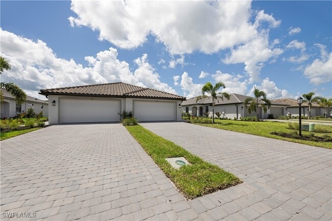 Photo - 19609 Hinkley Dr