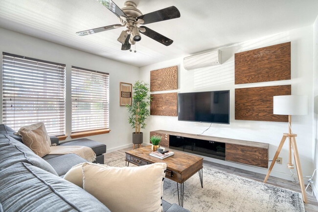 Photo - 5040 NE 18th Ave Unidad ID1309833P