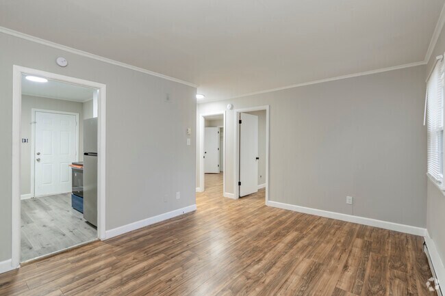2BR, 1BA - 750SF - Living Room