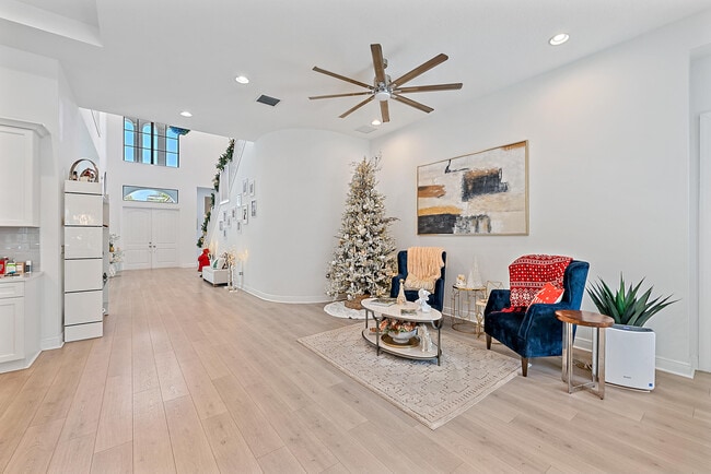 Photo - 13528 Machiavelli Way