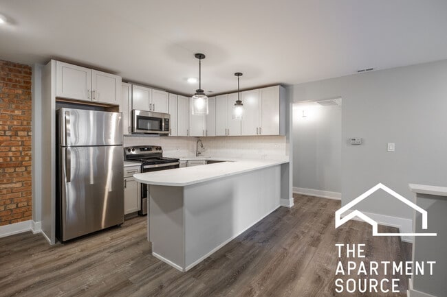 Photo - 1214 N La Salle Dr