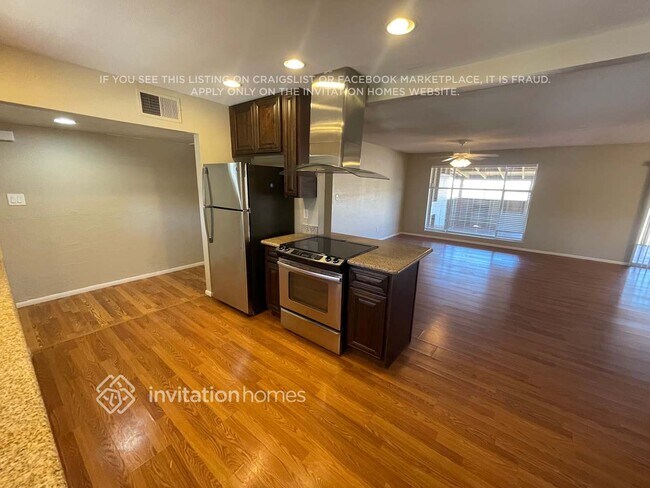 Photo - 9201 N 18th Ave