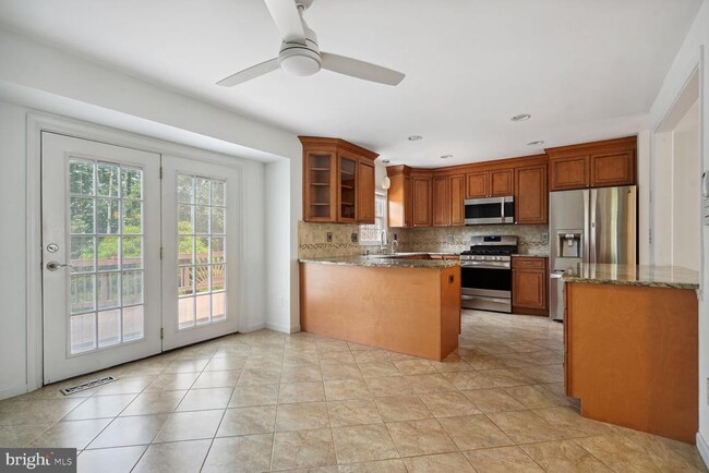 Photo - 4138 Meadow Field Ct