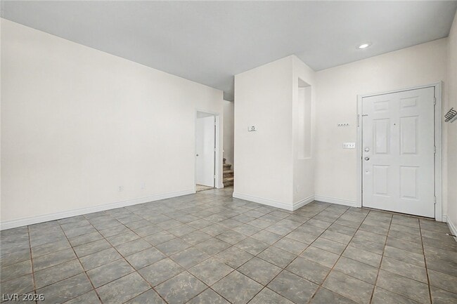 Photo - 2392 Predera Ave