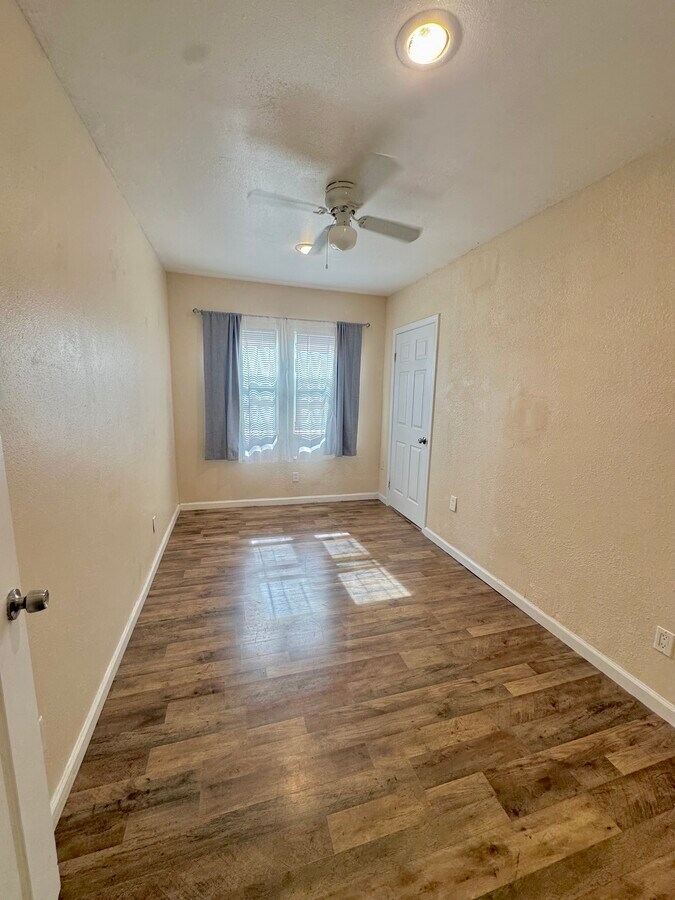 Photo - 611 Sheridan St Unit TOP