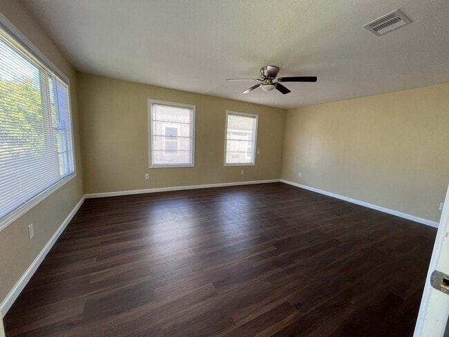 Photo - Newly remodeled 3bed/2bath in Eagle Lake, TX
