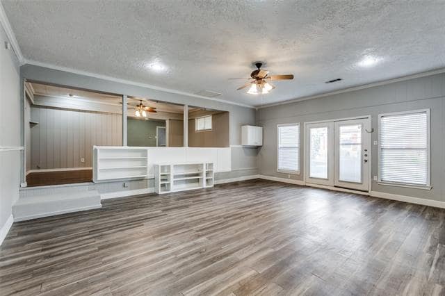 Photo - 205 Valencia Dr