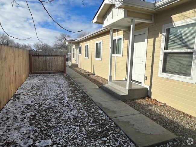 Building Photo - 2-Bedroom In Emmett Rental