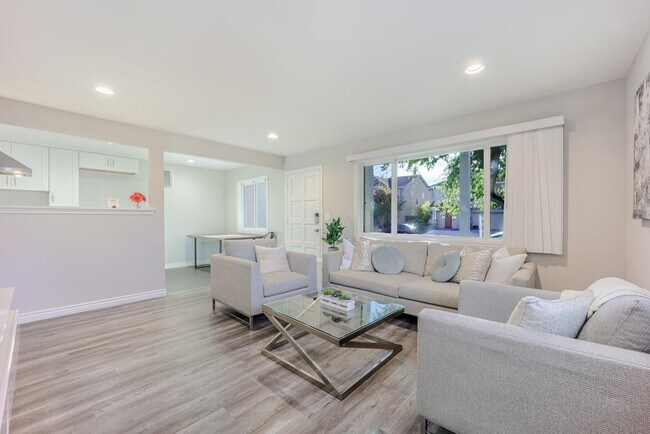 Photo - 4719 Snead Dr