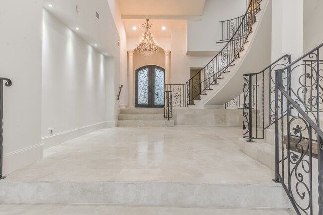 Photo - 15 W Shady Ln Unit B