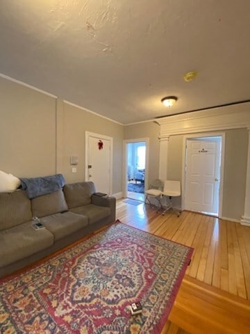 Photo - 10 Glenville Ave Unit 3