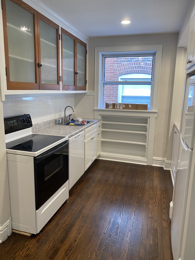 Photo - 4927 Lindenwood Ave Unit 4927