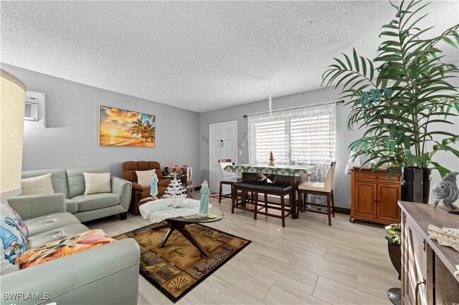 Building Photo - 167 N Collier Blvd Unit V5