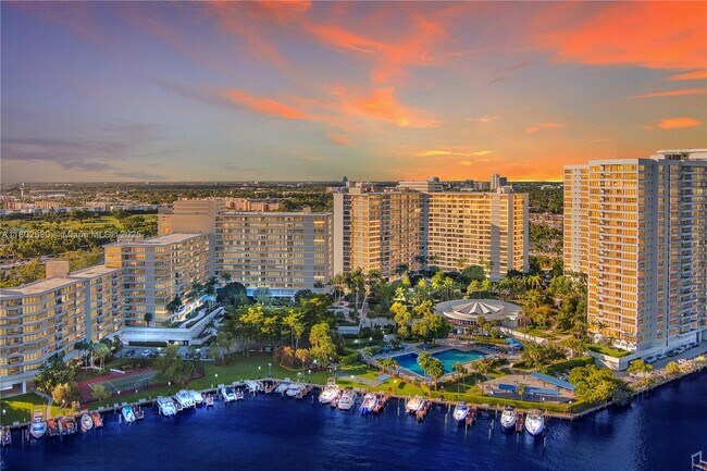 Photo - 2500 Parkview Dr Condo Unit 1219