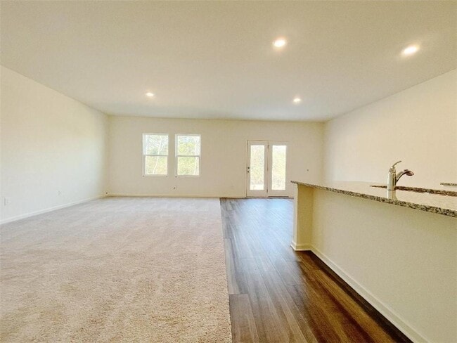 Photo - 473 Bentwater Wy