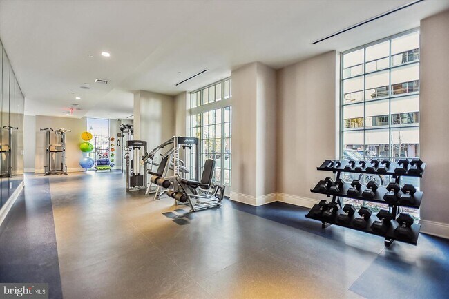 Photo - 6900 Fleetwood Rd Unidad 614