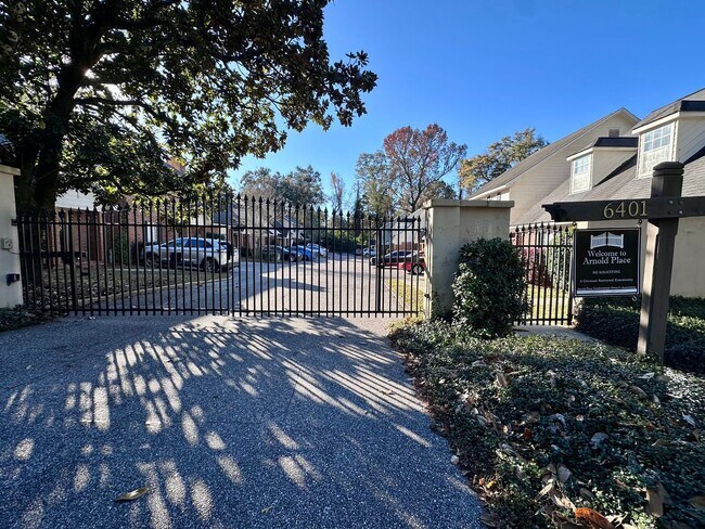 Photo - Students welcome!! 3/2 Near University of South Alabama