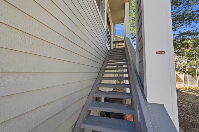 Photo - 7470 Singing Hills Dr